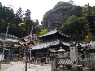 宝山寺