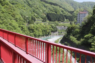 6宇奈月駅を出発