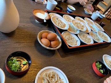 出石そば。基本は一人前5皿
